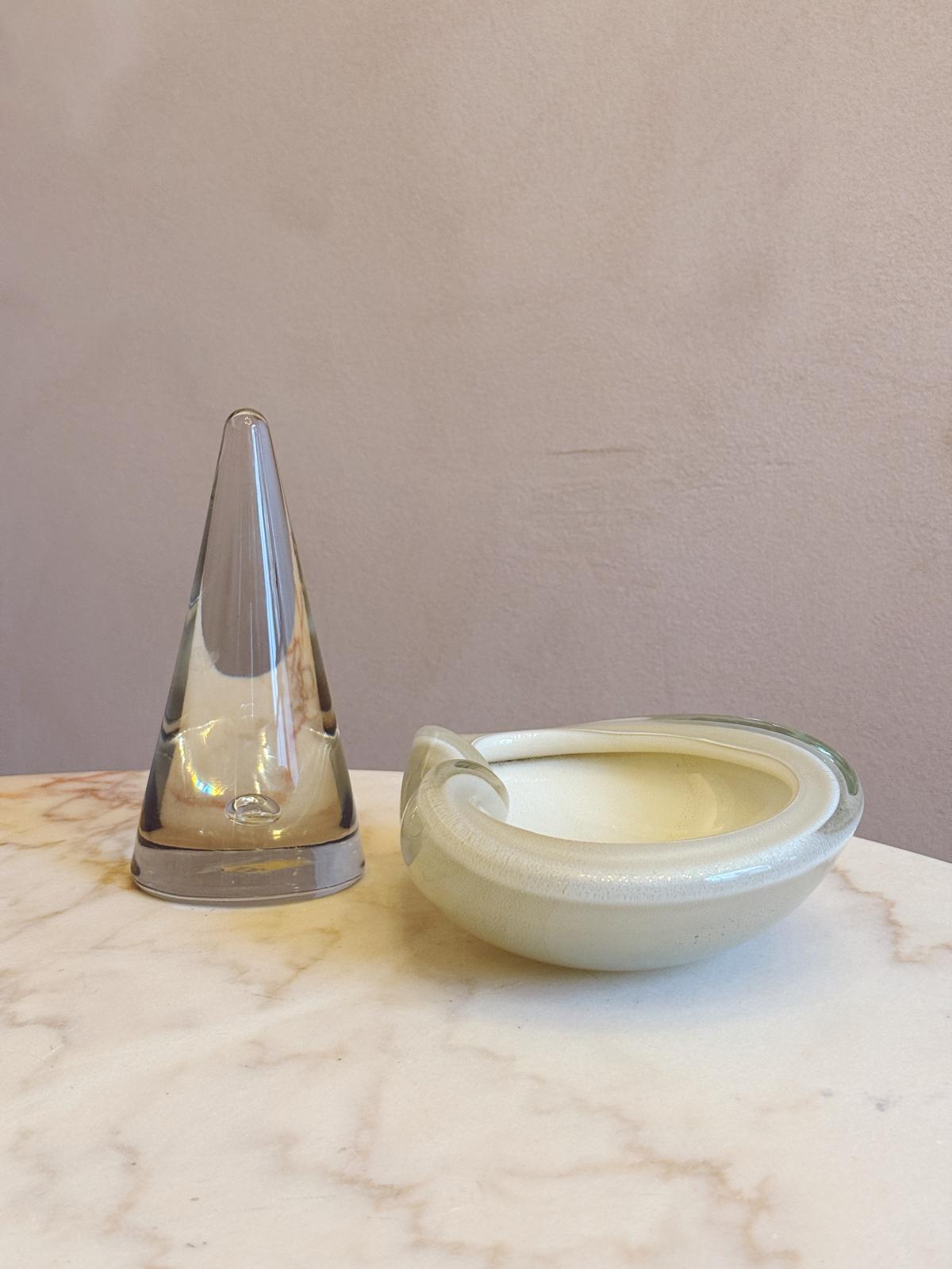 1970s Exceptional Large Cream & Gold Folded Murano Glass Bowl