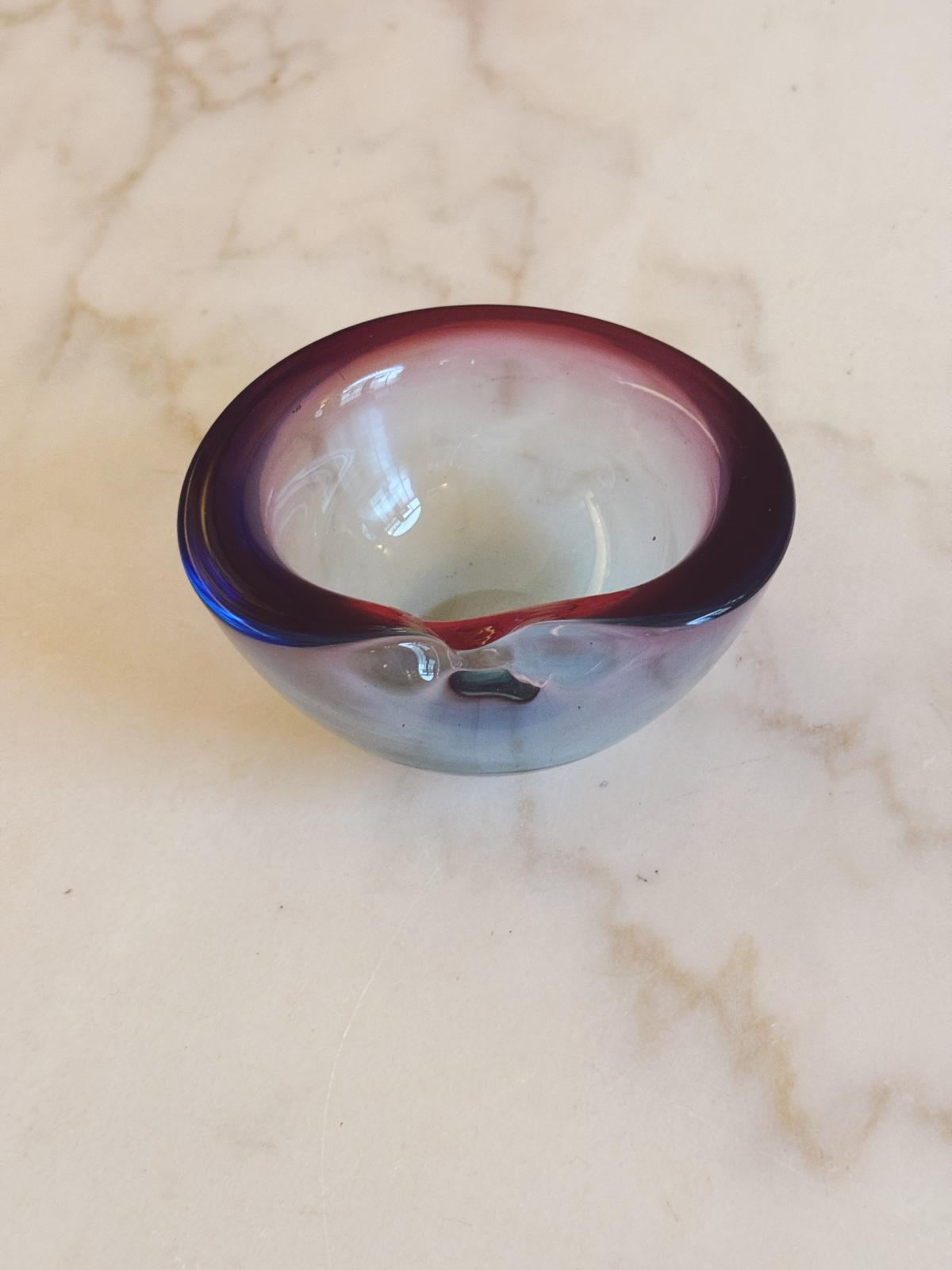 1970s Small Pale Pinks and Blue Murano Glass Bowl