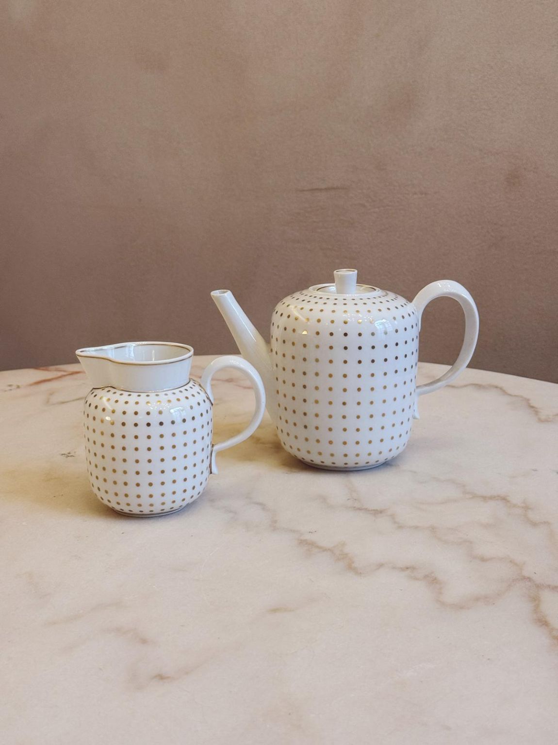 1930s Richard Ginori White and Gold Spot Coffee Service