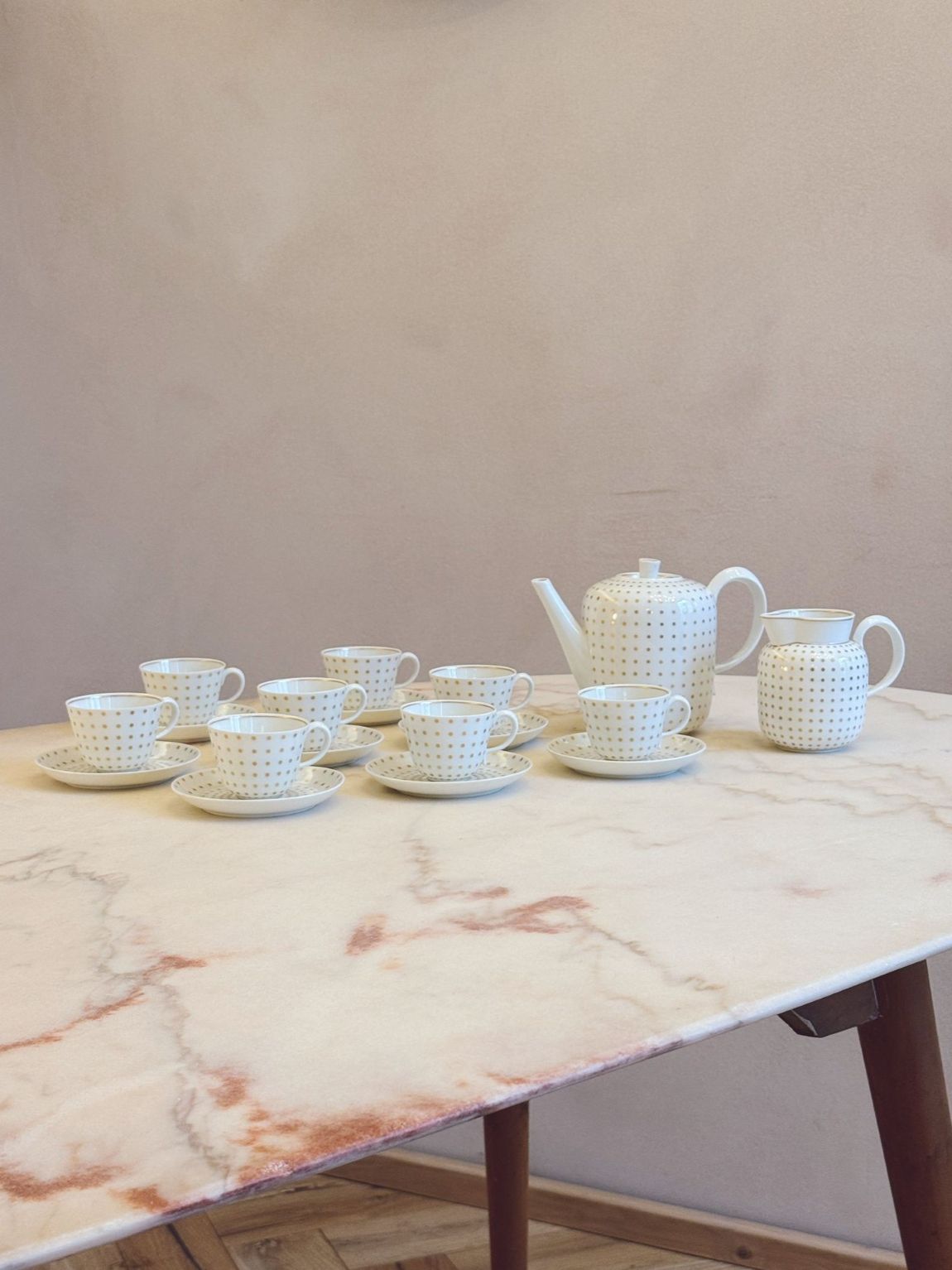 1930s Richard Ginori White and Gold Spot Coffee Service