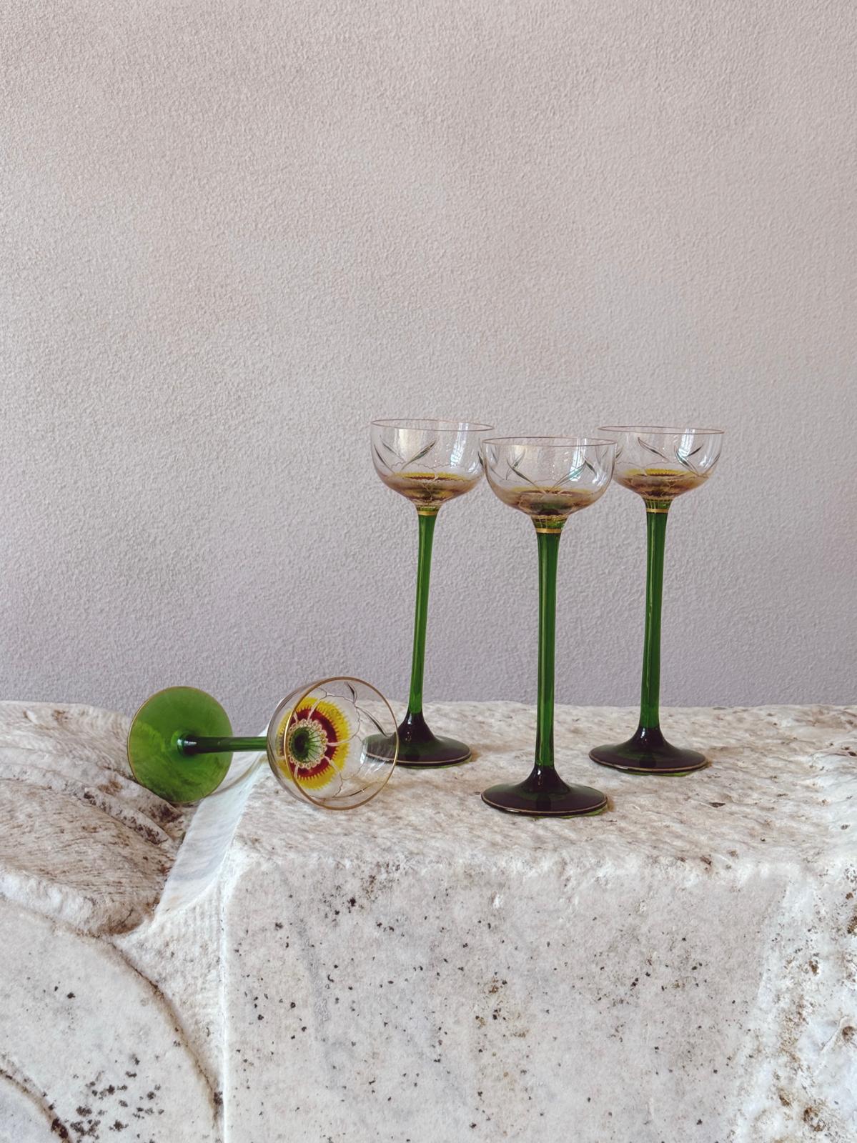 Set of Four Hand-painted 1940s Small Venetian Aperitivo Glasses