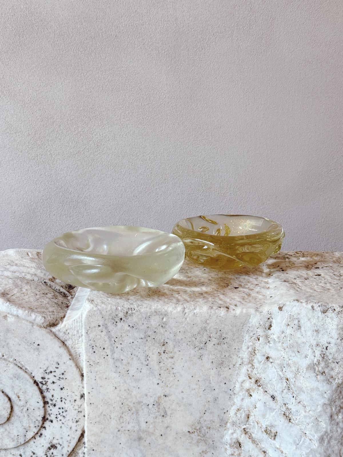 1960s Pair of Murano Glass Bowls in Frosted and Gold Leaf Glass
