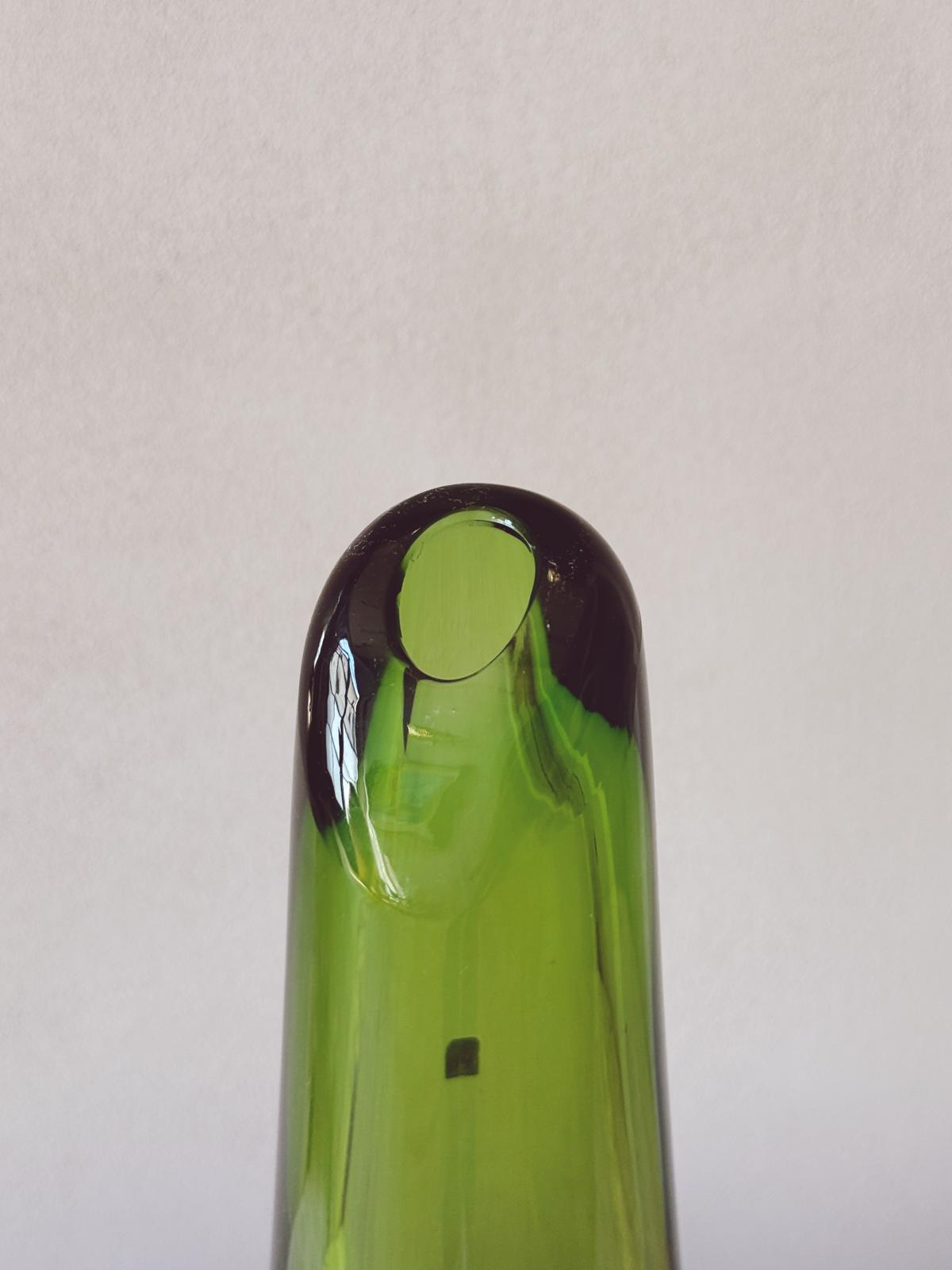 1970s Tall Green Sommerso Murano Glass Vase