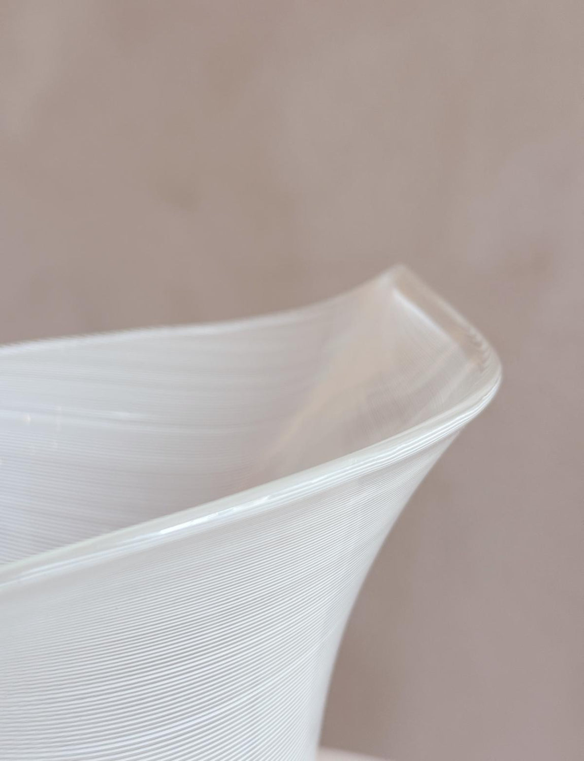 1980 Paolo Venini 'Calla' Vase - Published