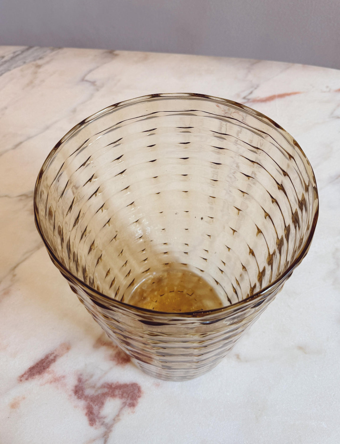 1920s Vittorio Zecchin Pale Yellow Very Tall Hand-blown Murano Glass Strisce Vase