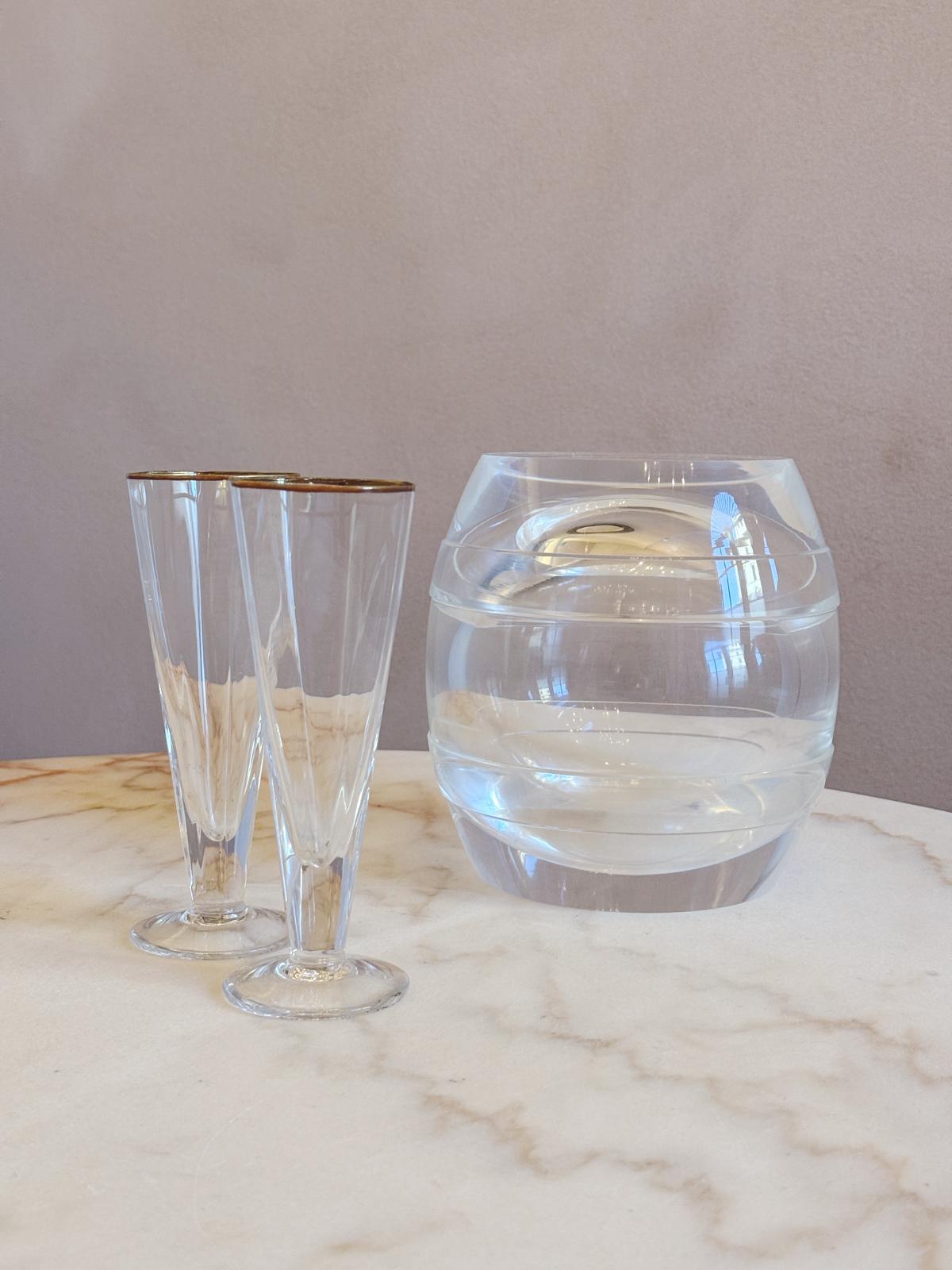 1970s Oval Plexiglass Ice Bucket