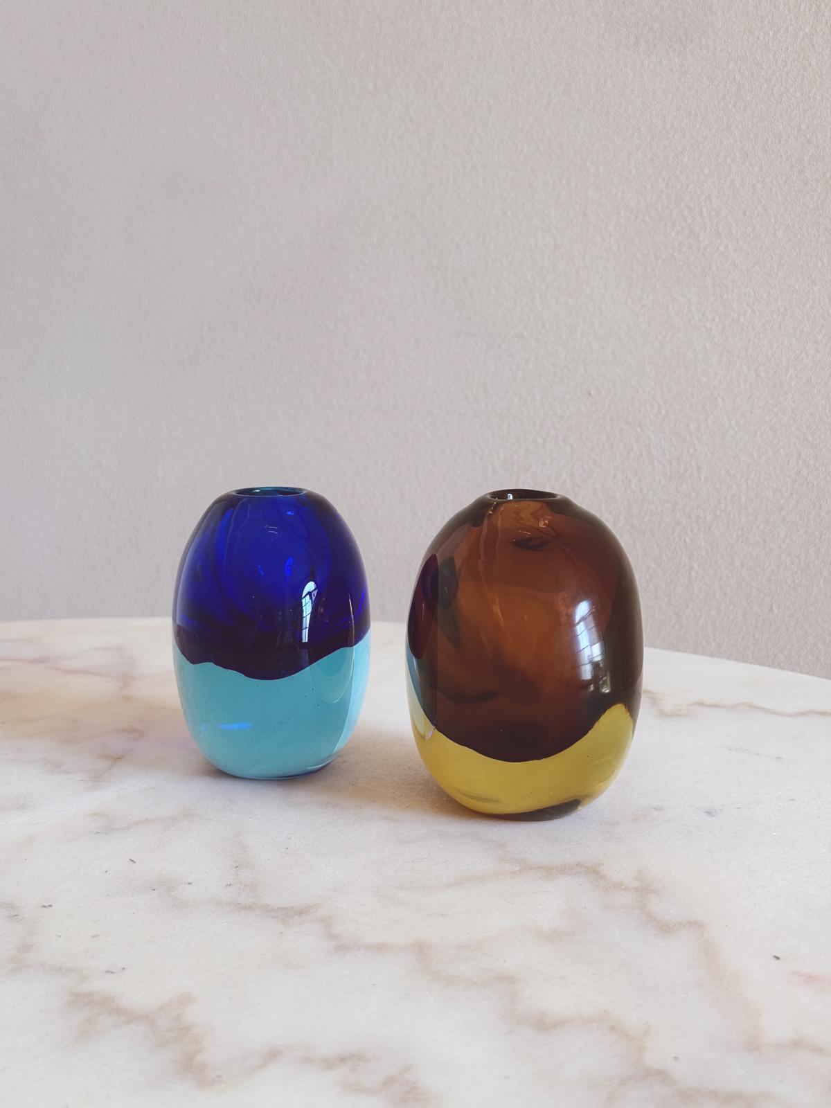 1970s Pair of Flavio Poli round sommerso Vase balls - blue and brown