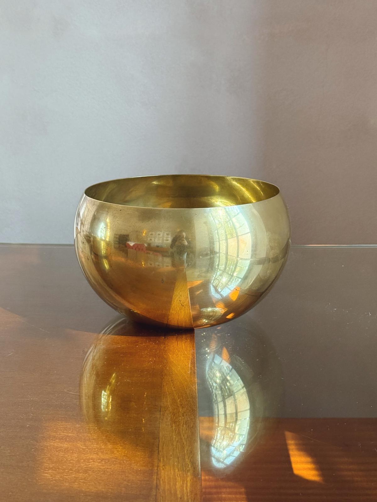 Pair of 1970s Italian Brass Bowls