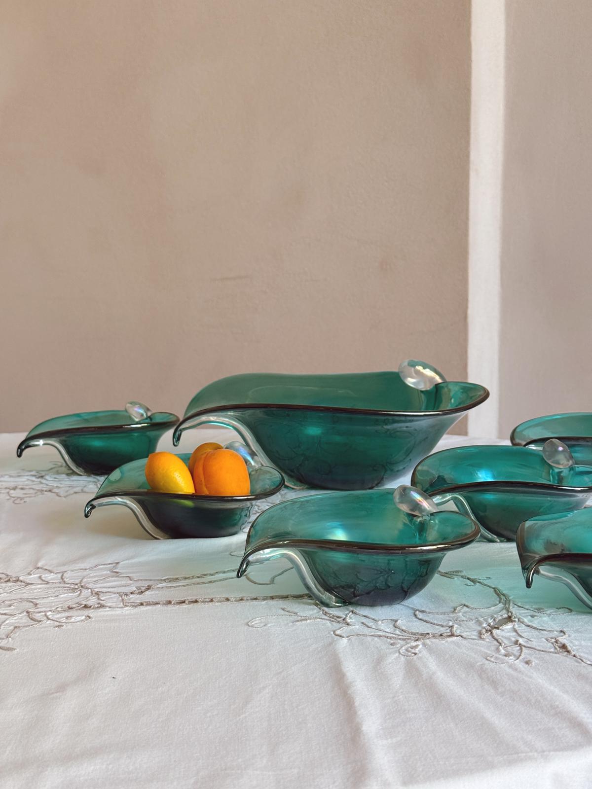 1950s Hand-blown Murano Glass Leaf Serving bowl and six fruit bowls by Alfredo Barbini