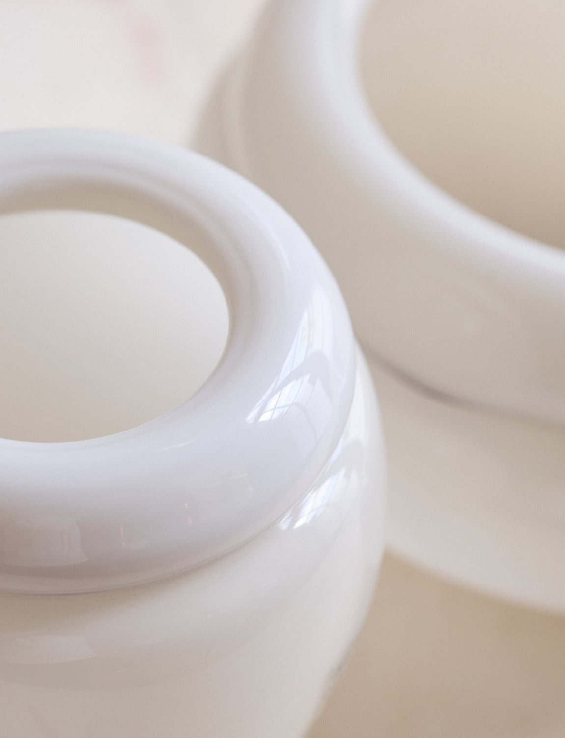 1970s Cream Vase & Bowl by Lino Tagliapietra