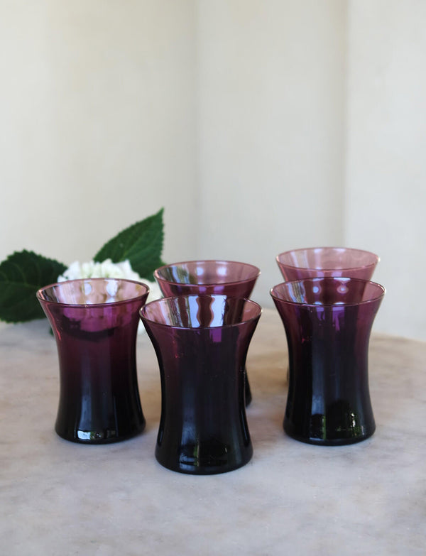 1950s Cranberry Coloured Empoli Glass Jug and set of 5 glasses
