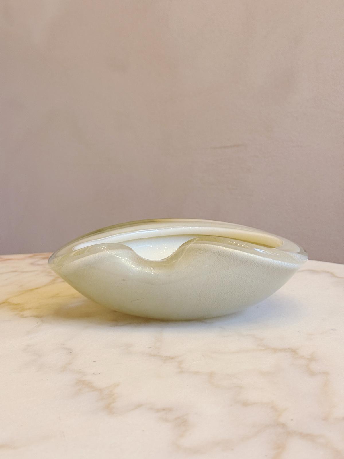 1970s Exceptional Large Cream & Gold Folded Murano Glass Bowl