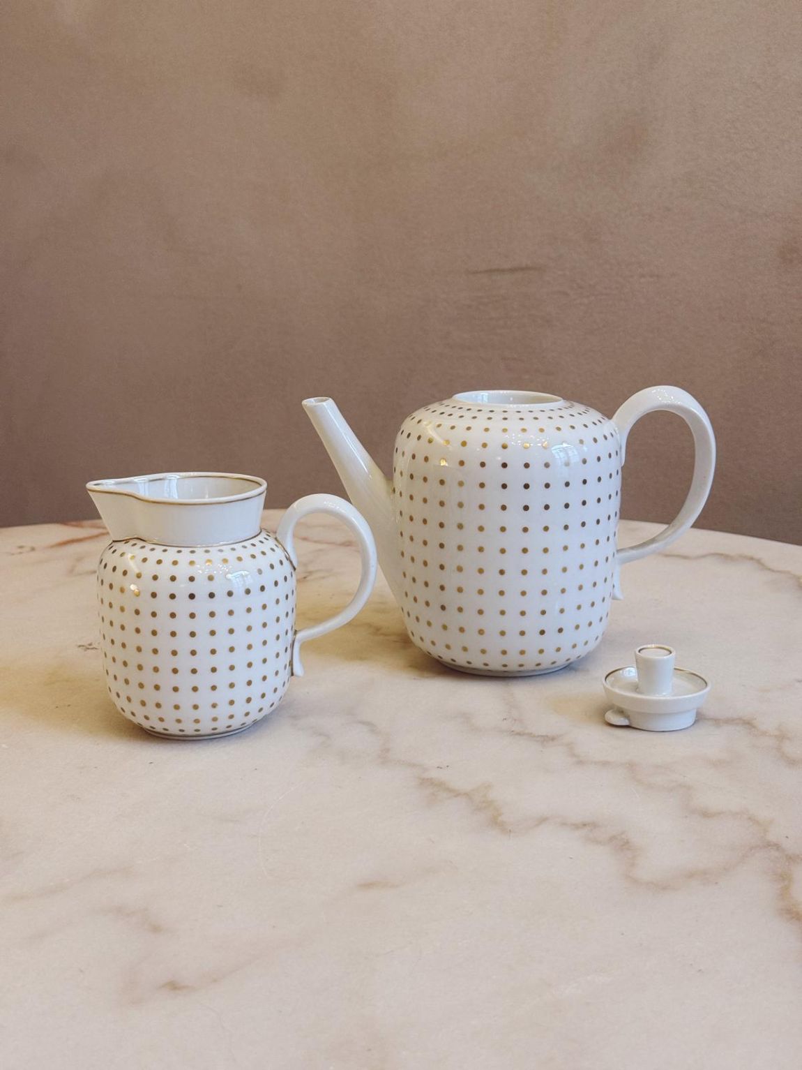 1930s Richard Ginori White and Gold Spot Coffee Service