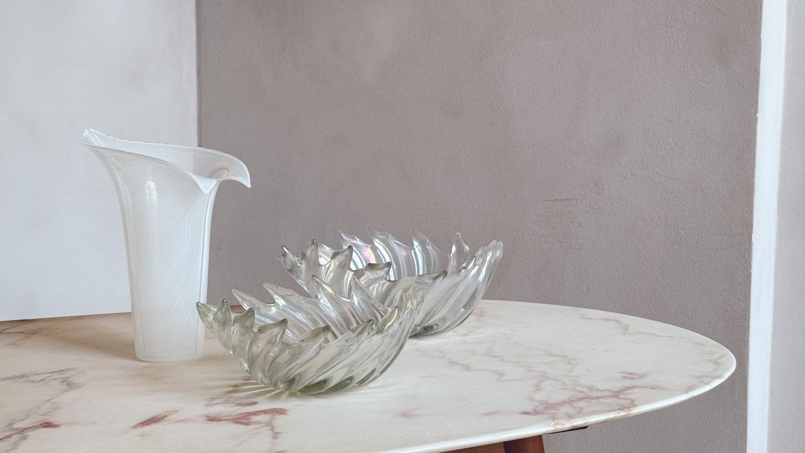 Pair of 1945 Published Ercole Barovier 'Frastgliati' Murano Glass Bowls