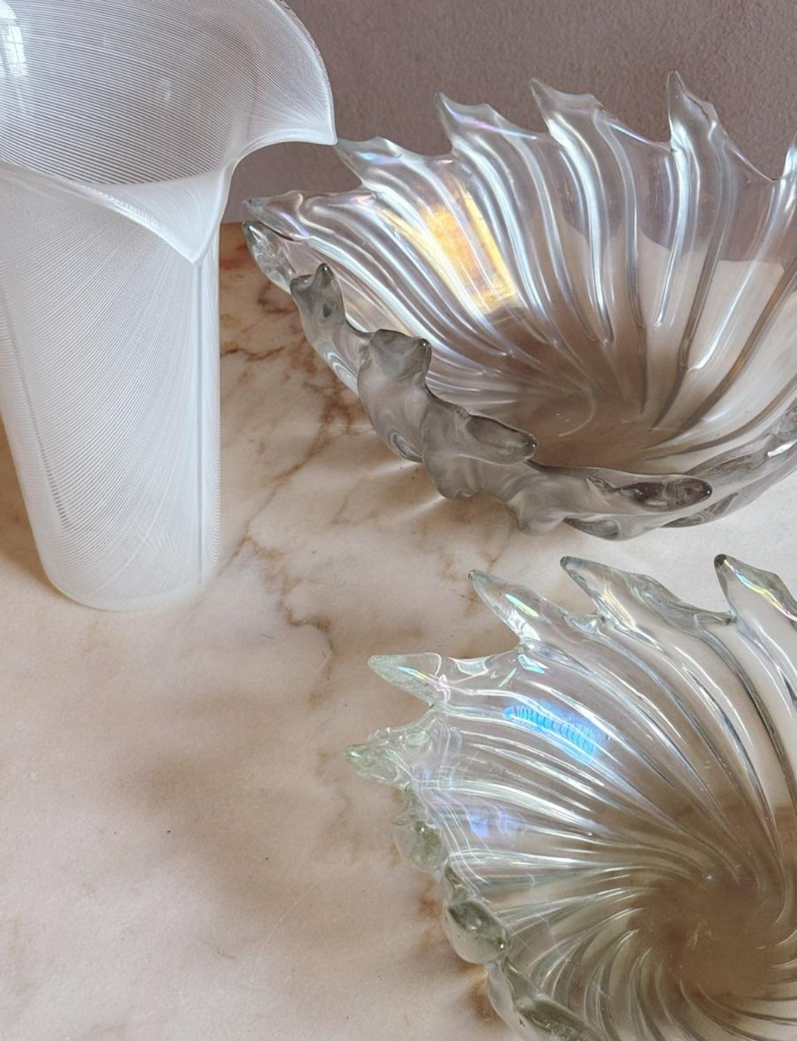 Pair of 1945 Published Ercole Barovier 'Frastgliati' Murano Glass Bowls