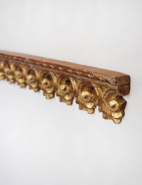 1900s Piece of Decorative Gilded wood