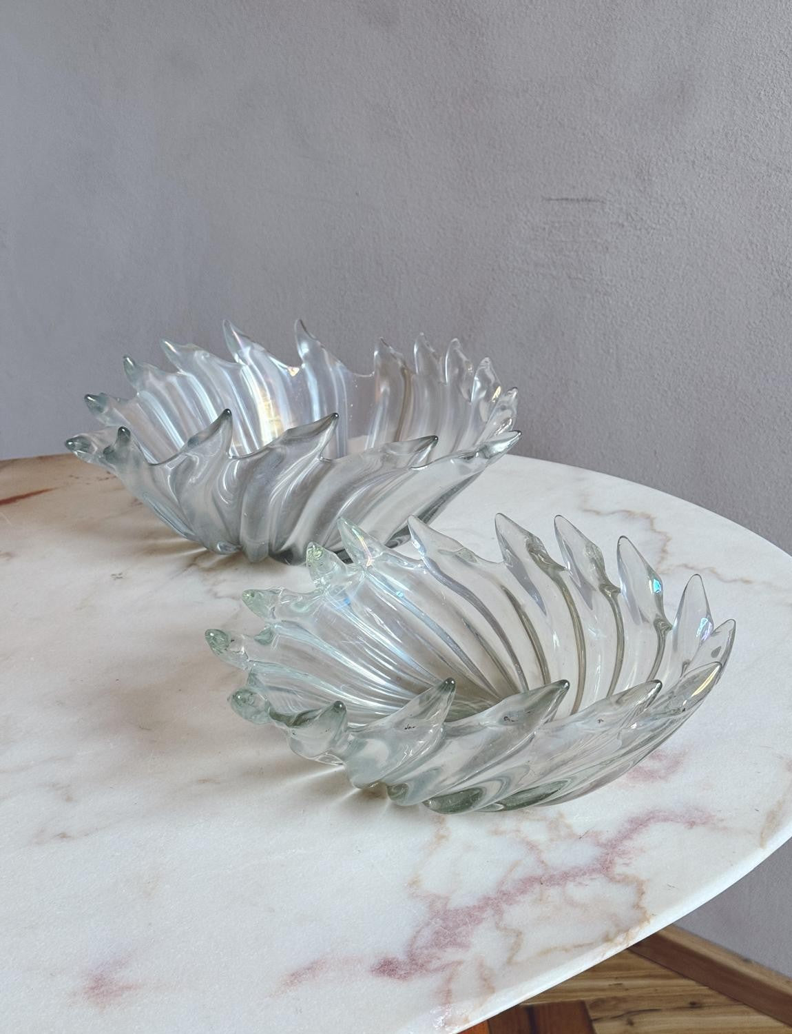 Pair of 1945 Published Ercole Barovier 'Frastgliati' Murano Glass Bowls