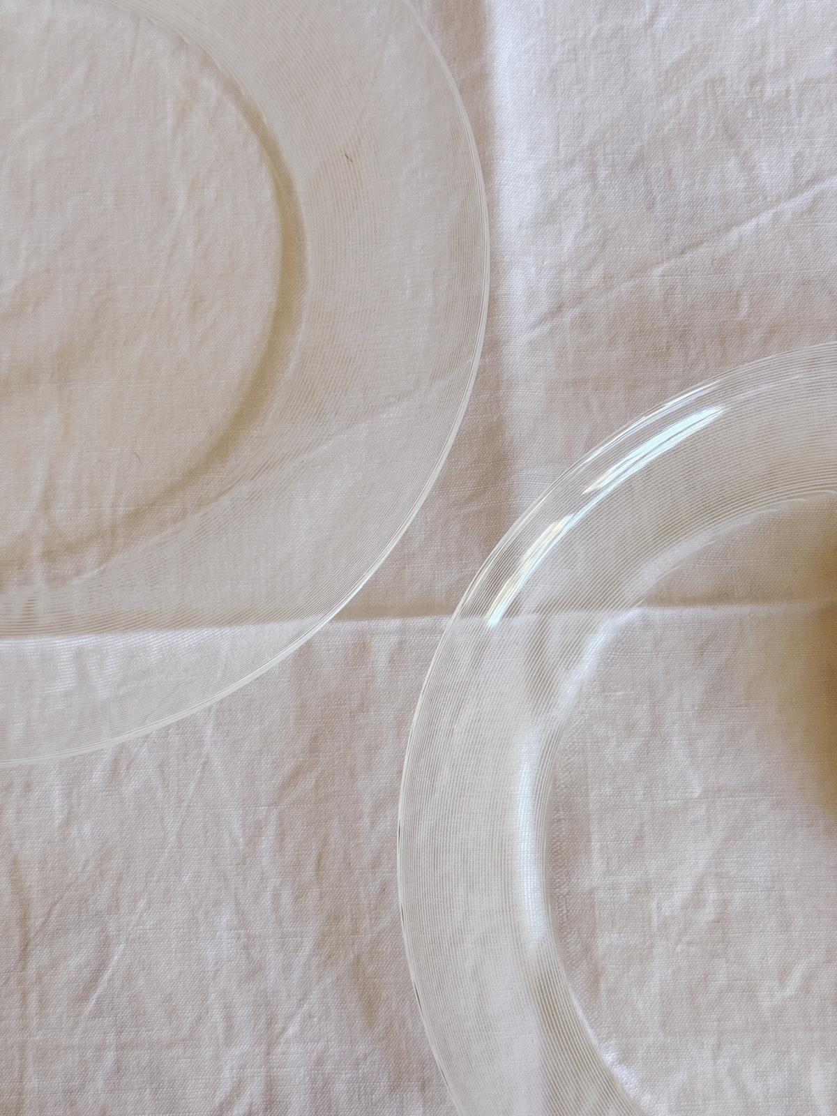 Pair of 1950s Striped Filigrana Venini Hand-blown Murano Glass Plates