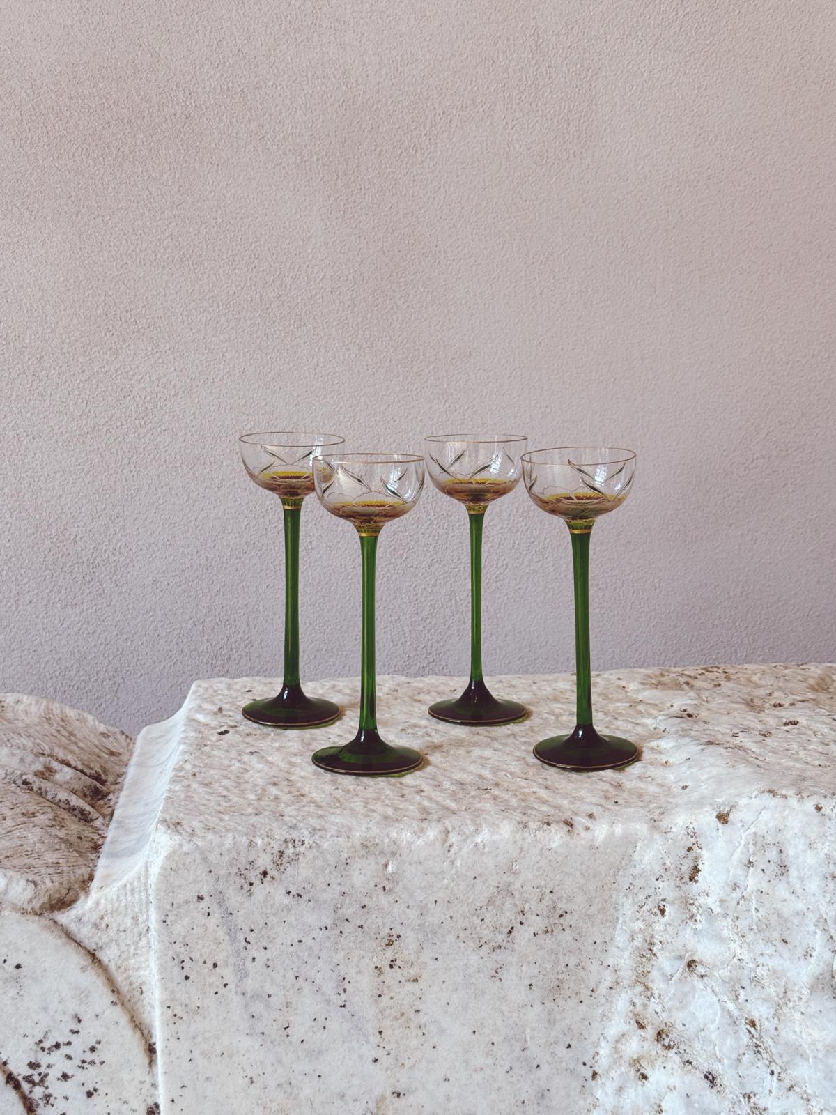 Set of Four Hand-painted 1940s Small Venetian Aperitivo Glasses