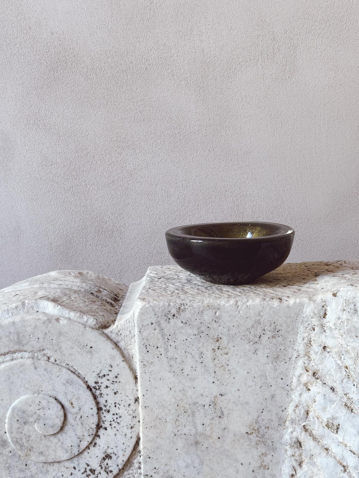 1970s Brown and Gold Murano glass bowl