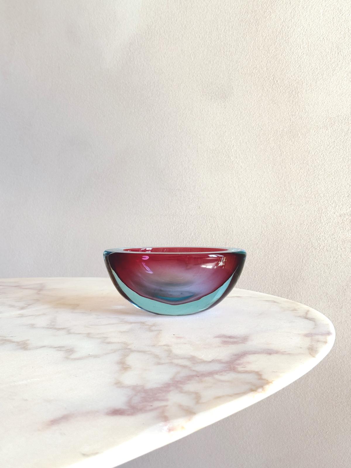 1970s Pink and turquoise sommerso bowl
