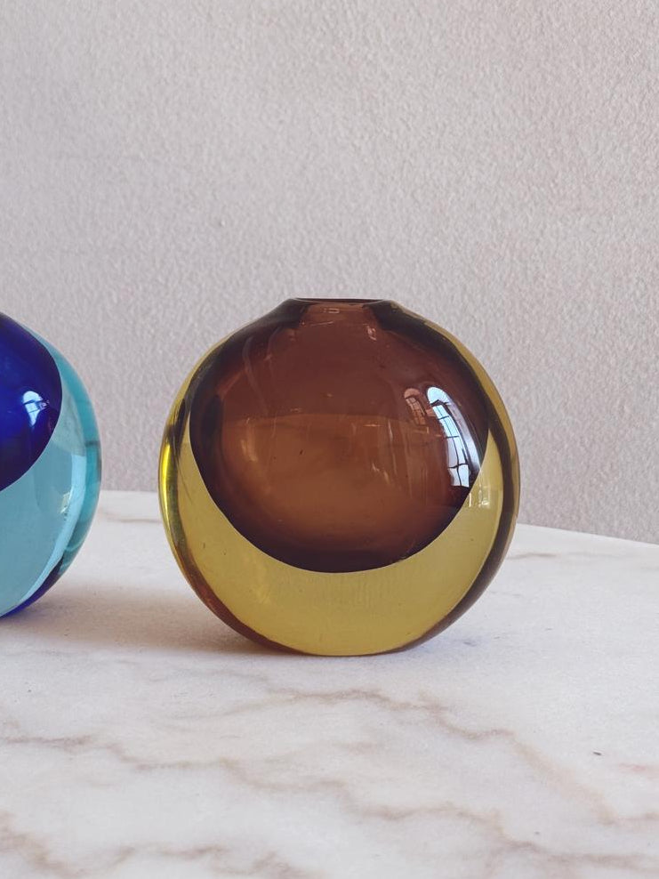 1970s Blue Flavio Poli round Sommerso Ball Vase