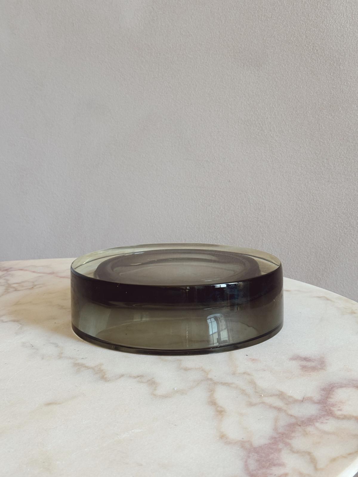 1960s Flavio Poli Large circular grey bowl