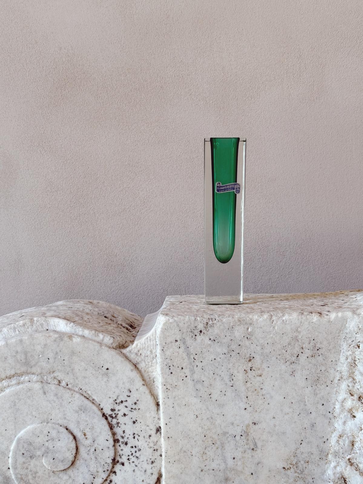 1970s Mandruzzato Small Emerald Green Oblong Murano Glass Vase