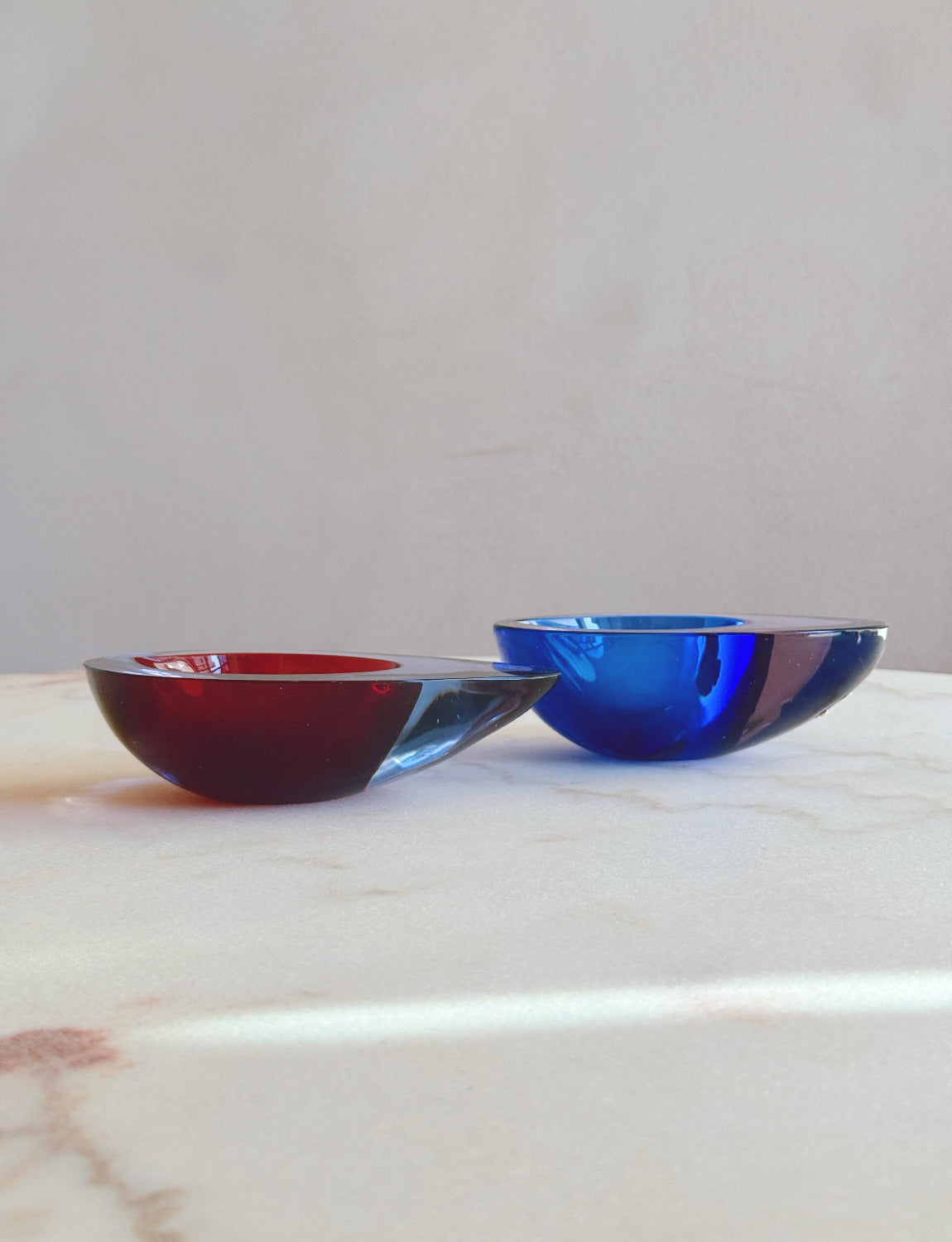 Flavio Poli 1960s Pair of Oval Sommerso Bowls in Purple & Blue and Pink & Red