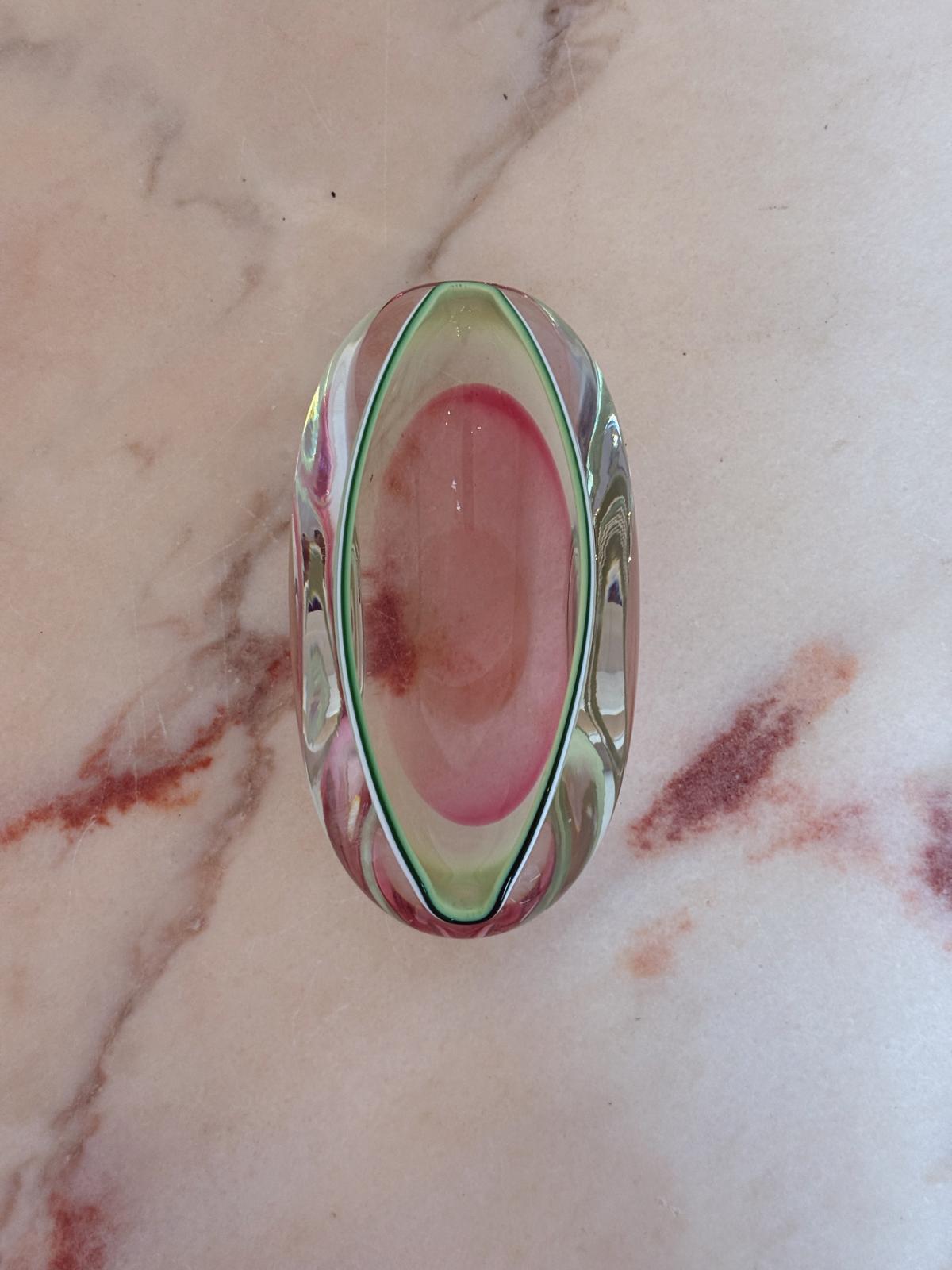 1960s Hand-blown Murano Seguso Pale Green and Pink Bowl