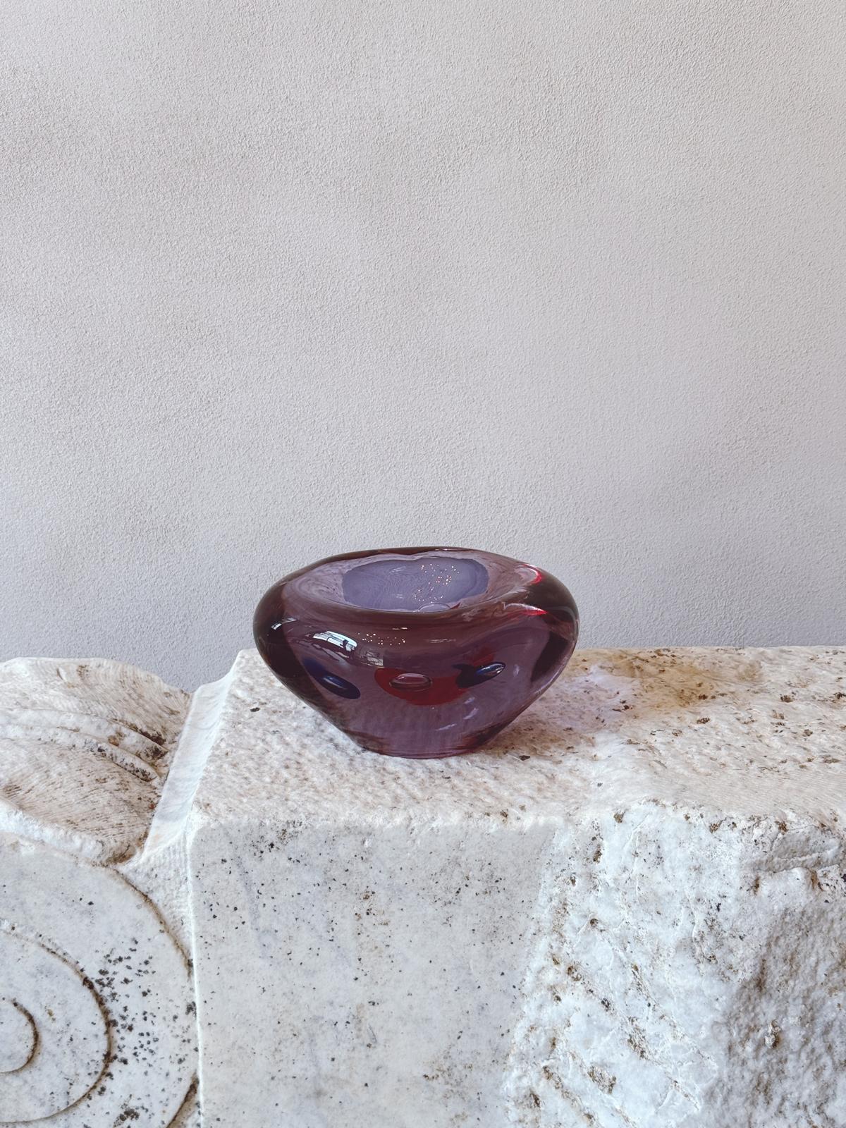 1970s Murano Glass Purple Organic Glass Bowl with blue and red splashes