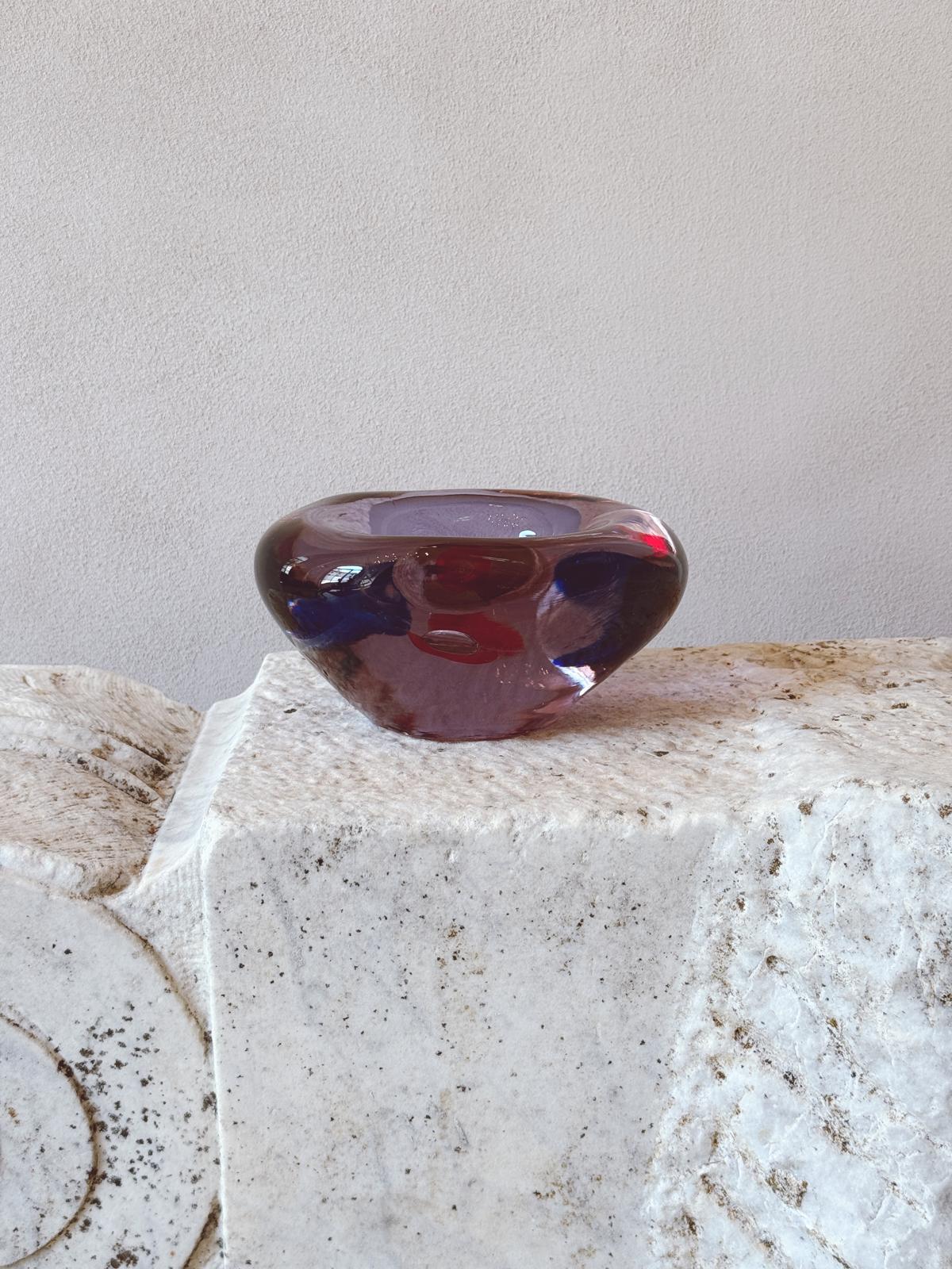 1970s Murano Glass Purple Organic Glass Bowl with blue and red splashes