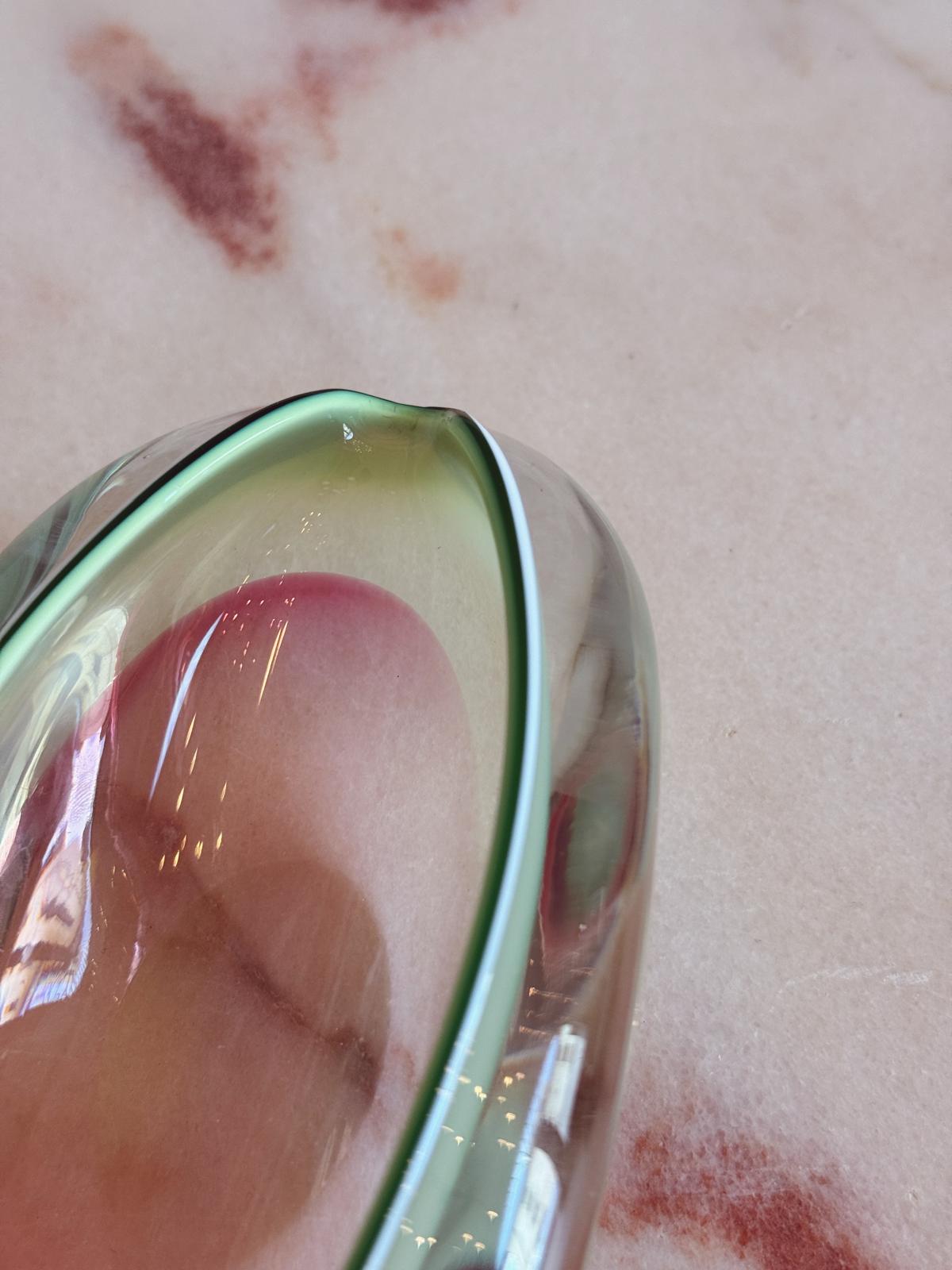 1960s Hand-blown Murano Seguso Pale Green and Pink Bowl