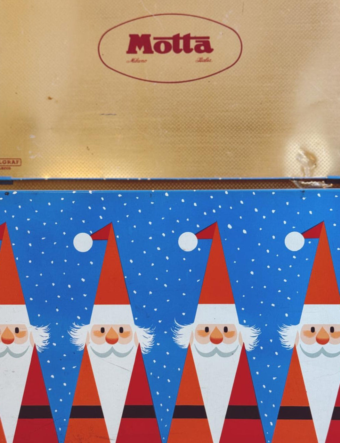 Motta 1950s Blue Medium Christmas Tin