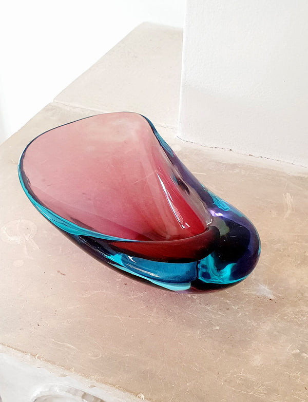 1950s Flavio Poli Murano Glass Sommerso Shell Bowl